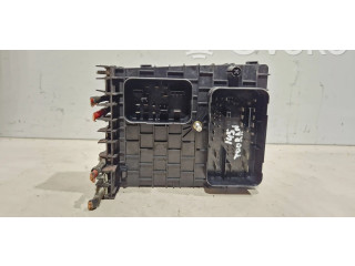 Блок предохранителей  1k0937124   Volkswagen Touran I    