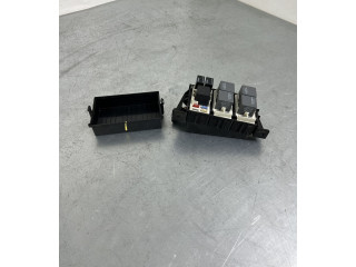 Блок предохранителей Jeep Grand Cherokee