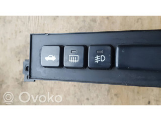 Включатель обогрева стекла с помощью электричества