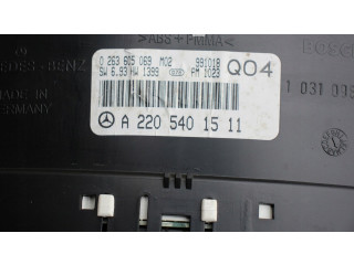 Přístrojová deska  Mercedes-Benz S W220 2000 2205401511, 360KM  