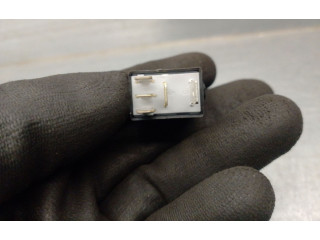 Блок предохранителей 4H0951253C Audi Q3 8U