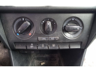 Блок управления двигателем Блок управления Skoda Rapid (NH)