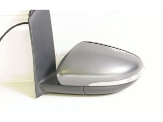 Зеркало электрическое Volkswagen Touran II 2010 - 2016 года
