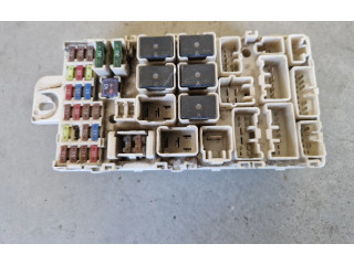 Блок предохранителей Mitsubishi L200