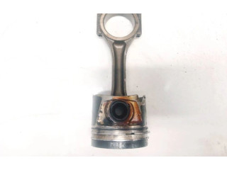  Поршень с шатуном    Volkswagen PASSAT B6  