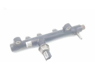 Vstřikovací lišta 9674300080, 1111AA Citroen SpaceTourer M pro naftový motor AH01