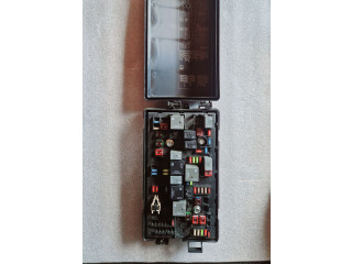 Pojistková skříňka 20967780 Chevrolet Camaro 2011