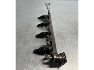 Топливная рампа 06A133681B, 06A133681B   Audi A3 S3 8L  