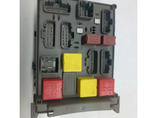   Pojistková skříňka 8200004201E, 8200283812   Renault Espace IV 2004