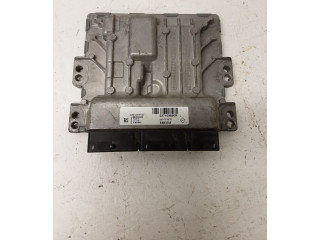 Блок управления впрыском 237109855R Dacia Duster