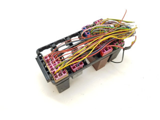   Pojistková skříňka 4A09077440, 4A09077440   Audi A8 S8 D2 4D 1998