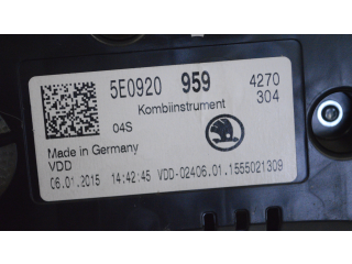 Панель приборов 5E0920959   Skoda Octavia Mk3 (5E)       