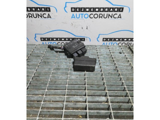 Блок предохранителей Citroen C-Crosser