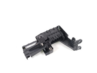 Блок предохранителей A1665402950 Mercedes-Benz ML W166