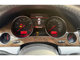 Přístrojová deska Audi A8 S8 D3 4E 2006 4E0920951F