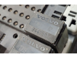 Блок предохранителей 8633872, 9441161 Volvo S60
