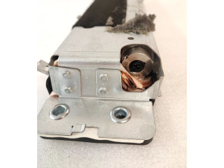 Подушка безопасности для колен 031351335 Volvo XC90