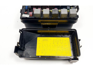 Блок предохранителей 06D03M SsangYong Kyron