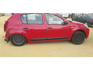 Комплект вентиляторов 0130307107, 8200765566 Dacia Sandero