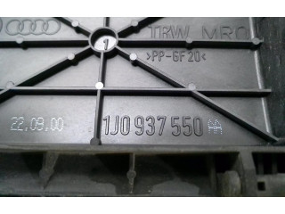 Блок предохранителей 1J0937550   Audi A3 S3 8L    