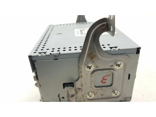 Радио/ проигрыватель CD/DVD / навигация