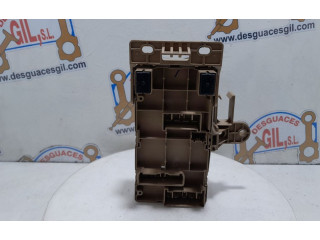 Блок предохранителей 82201XA00B, 157046   Subaru Tribeca    