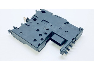 Узел подключения плюсовых проводов