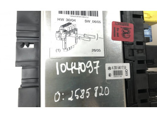 Pojistková skříňka 05045117, A2305454632 Mercedes-Benz SL R230 2005