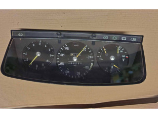 Панель приборов 87001050   Mercedes-Benz W123       