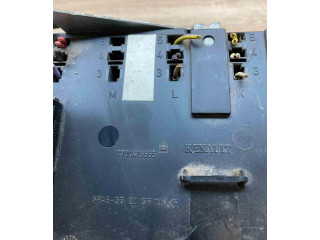 Блок предохранителей P7700411319C, 7700415565   Renault Clio II    