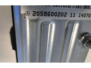 Подушка безопасности для колен A2058600202, A2058600202   Mercedes-Benz GLC X253 C253