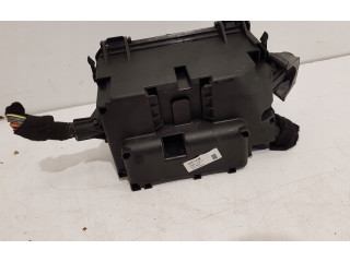 Блок предохранителей     Opel Meriva B    