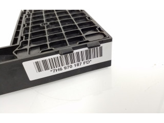 Pojistková skříňka 7H6970187FD Volkswagen Transporter - Caravelle T5 2007