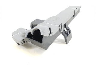 Блок предохранителей 31473767, 32200086 Volvo S60