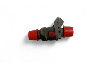 Форсунка 06A906031A    Audi A3 S3 8L   