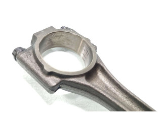  Поршень с шатуном    Volkswagen Golf Cross  