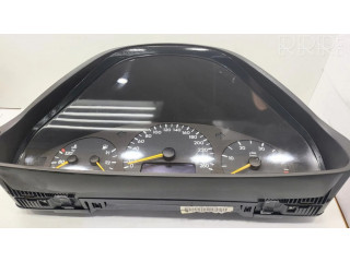 Přístrojová deska Mercedes-Benz E W210 2001 A2105402811