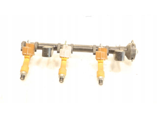 Топливная рампа Daihatsu Sirion для двигателя 1KR-FE