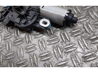 Моторчик заднего дворника     Volvo V70