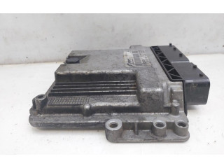 Блок управления двигателем Блок управления 55263144   Opel Combo D