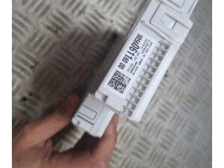 Блок предохранителей 9856061180 Citroen DS4