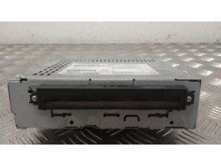 Радио/ проигрыватель CD/DVD / навигация