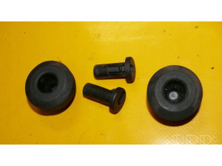 Радиатор (ы) держатель / кронштейн