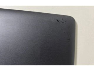 Дисплей    1089543-00-B   Tesla Model 3