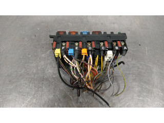 Блок предохранителей    Mercedes-Benz S W140    