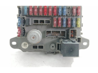 Блок предохранителей YWC104500   Rover Rover    