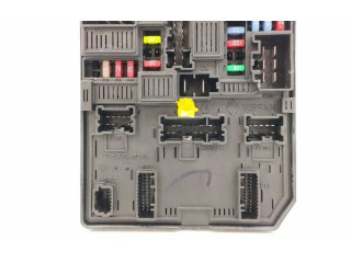 Pojistková skříňka Řídící jednotka BSM 284B75NA1A   Nissan Qashqai 2020