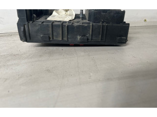   Pojistková skříňka 017183071, 1K0937125A   Volkswagen Tiguan 2009