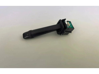 Ручка стеклоочистителей 8691695 Volvo S60