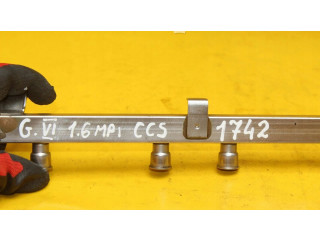 Топливная рампа 06A133317BB   Volkswagen Golf VI  